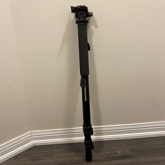 Manfrotto 681B Monopod With 234RC Swivel/Tilt Head - Picture 2 of 5